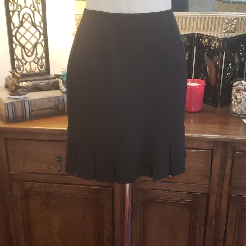 Cache skirt